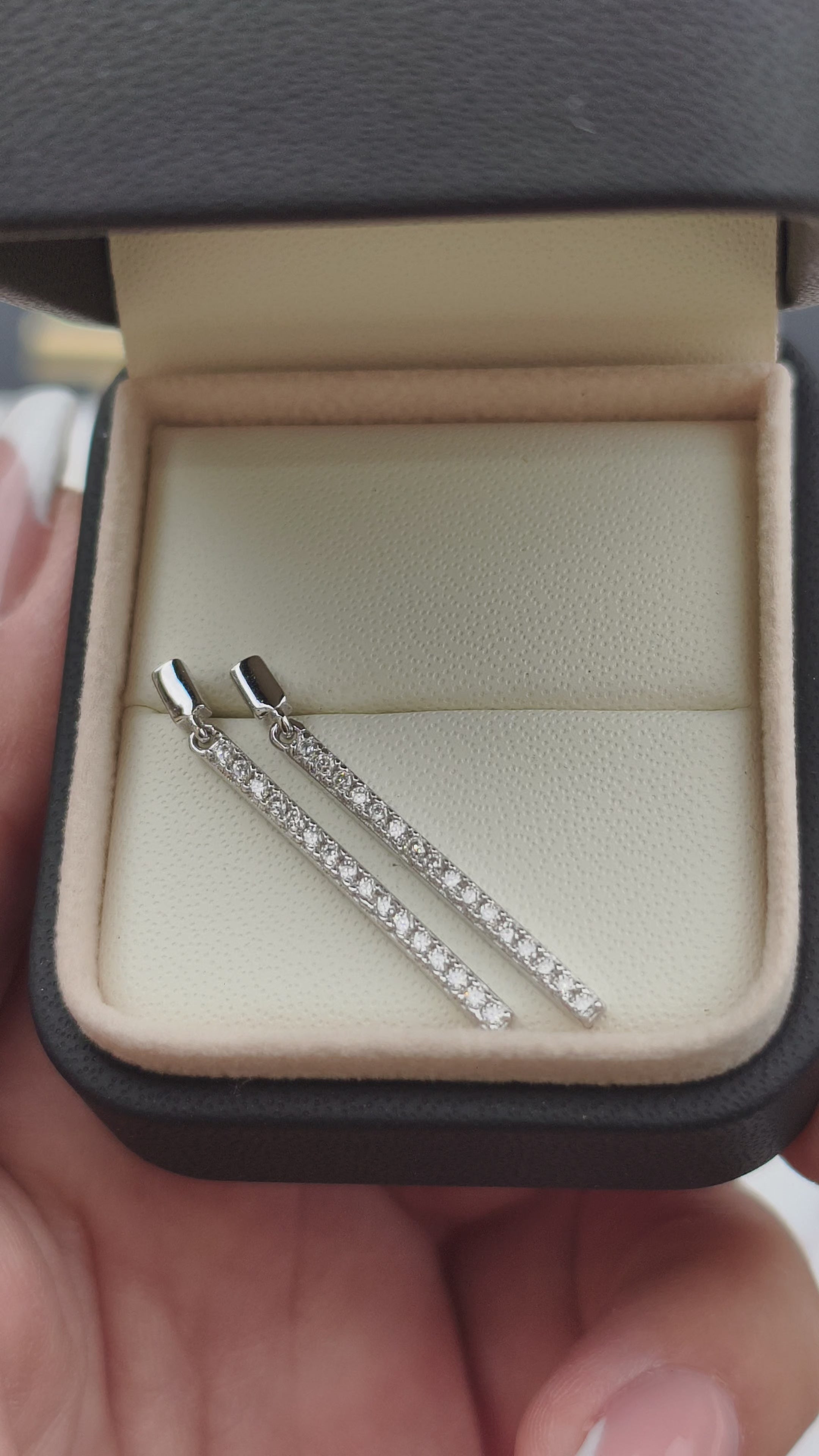 The Audacity Lumière | Moissanite minđuše | 32 Moissanite