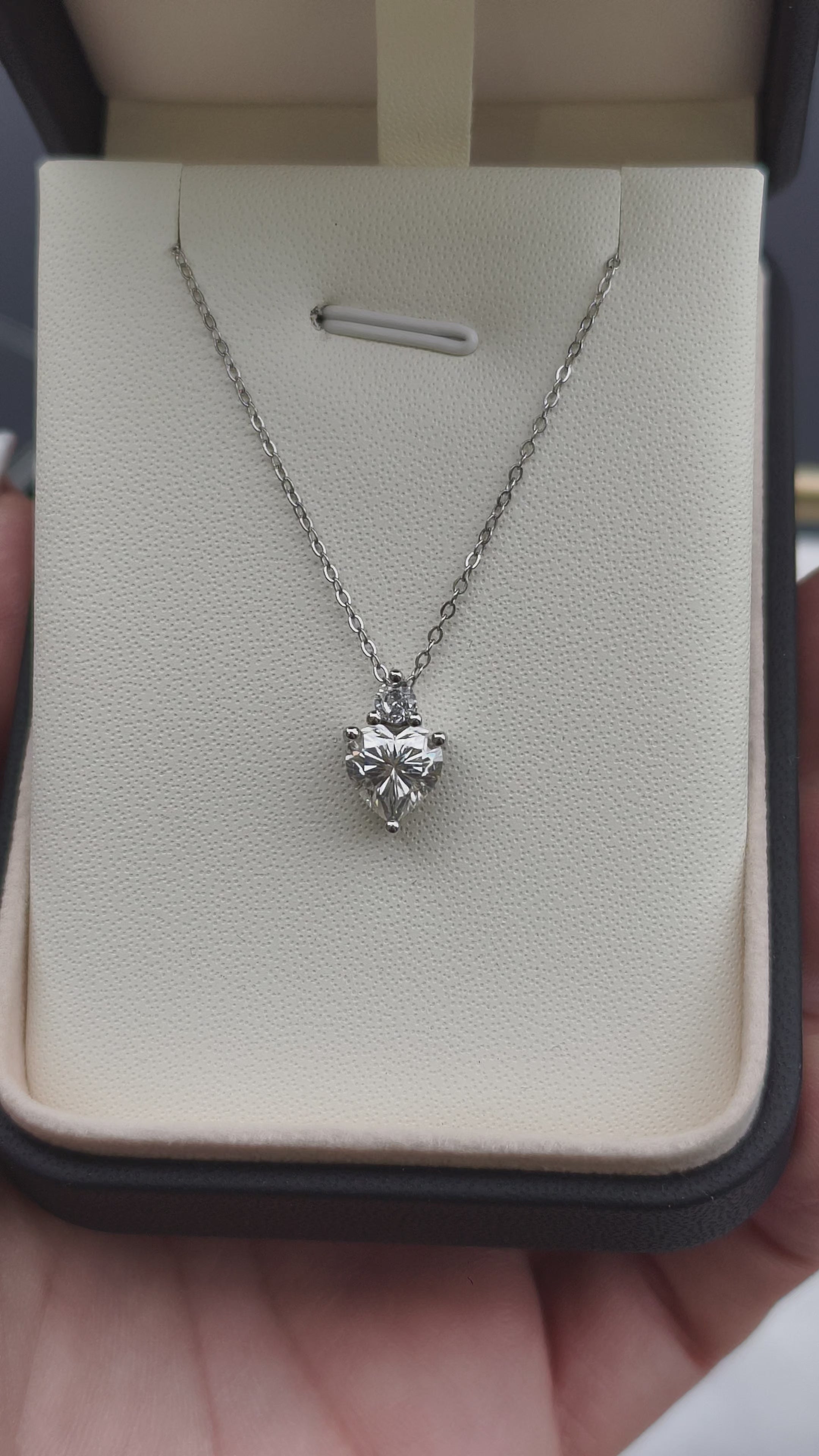 Lumière Heartbeat | Moissanite ogrlica | 2ct