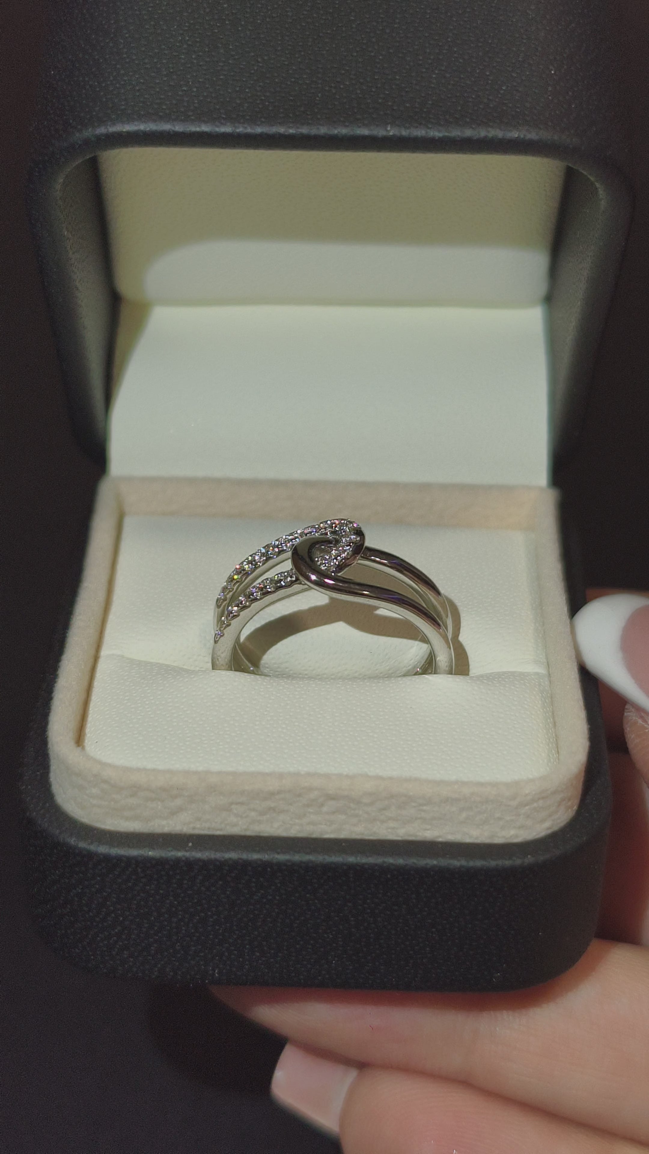 Noir | Couture Crime | Prsten | 22 Moissanite