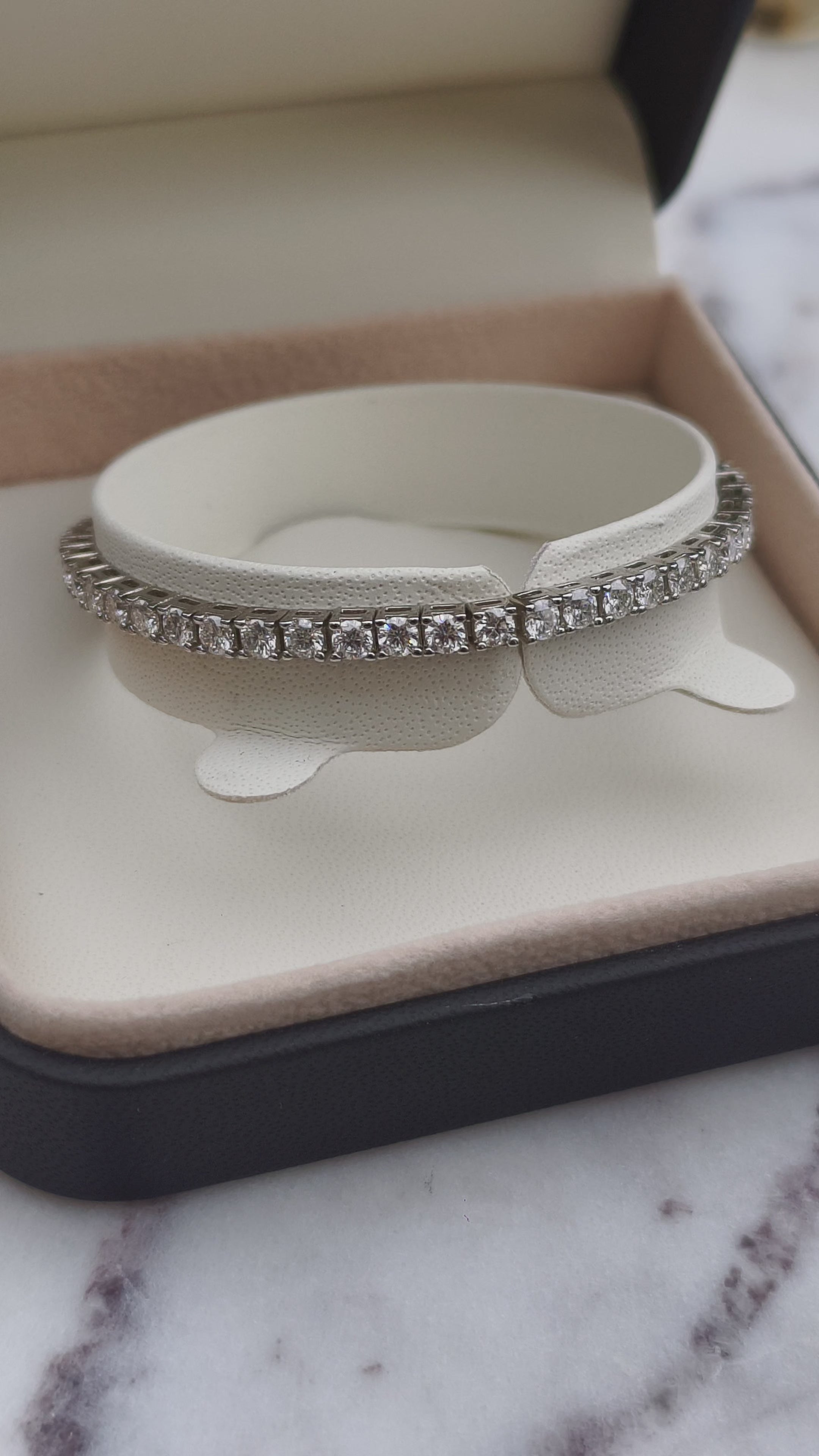 La Séductrice Noir | Moissanite Tennis Narukvica | 53 Moissanite