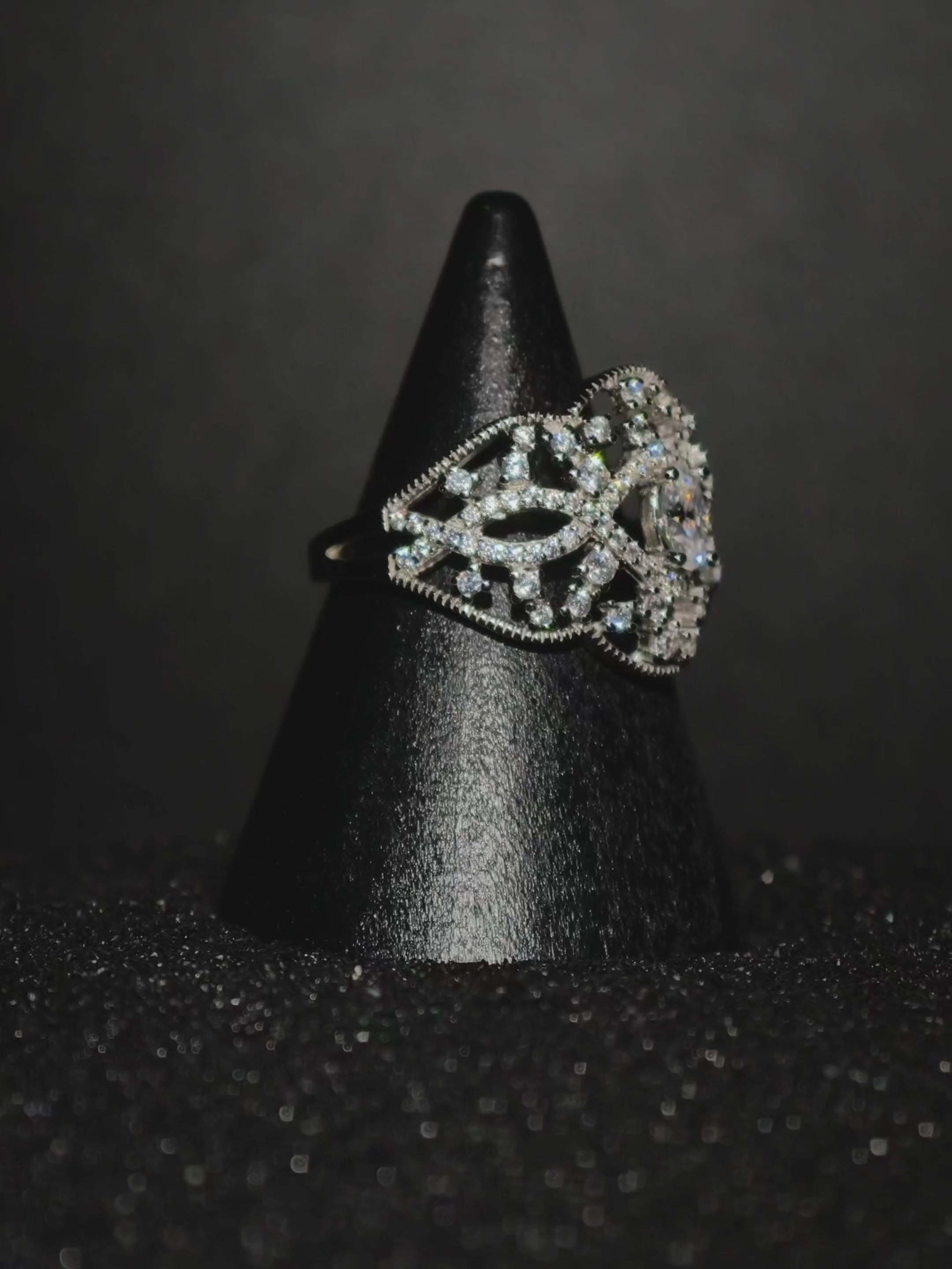 The Royal Signature Lumière | Moissanite prsten | 93 Moissanite