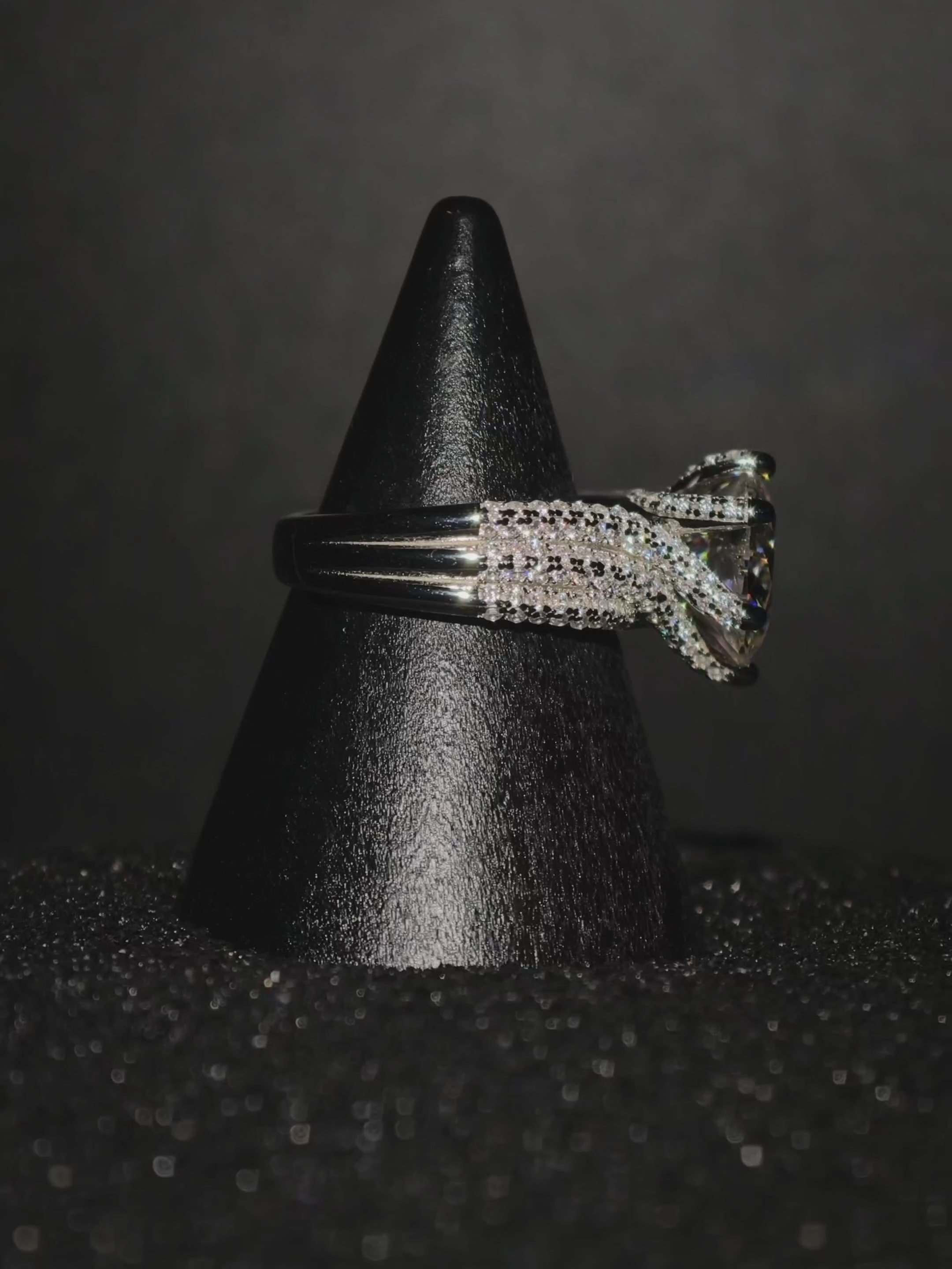 Throne of Desire Noir | Moissanite prsten | 5 ct