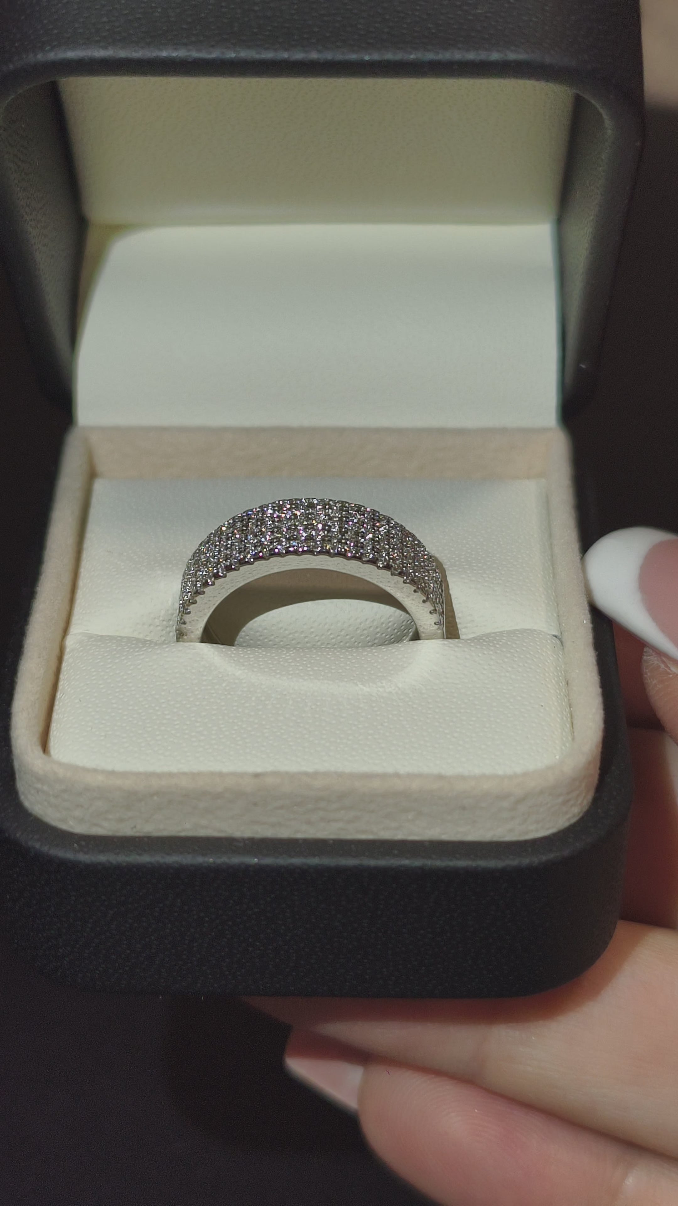 Noir | Baronessa | Prsten | 121 Moissanite