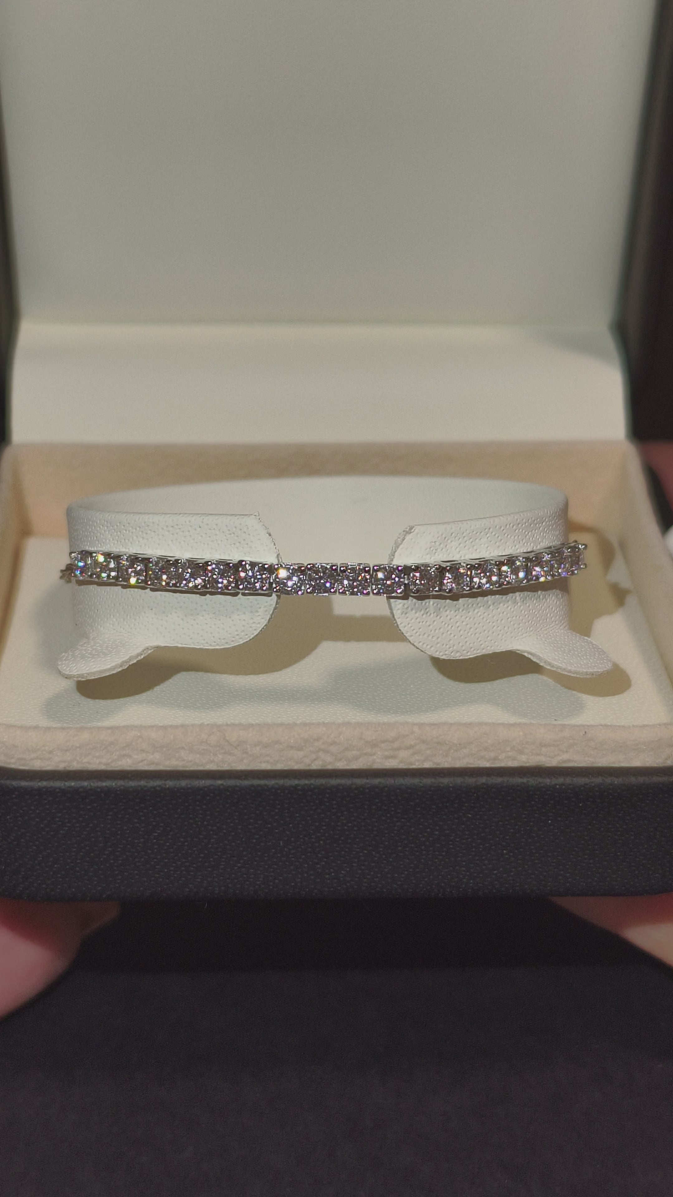 Lumière | Posh | Narukvica | 18 Moissanite