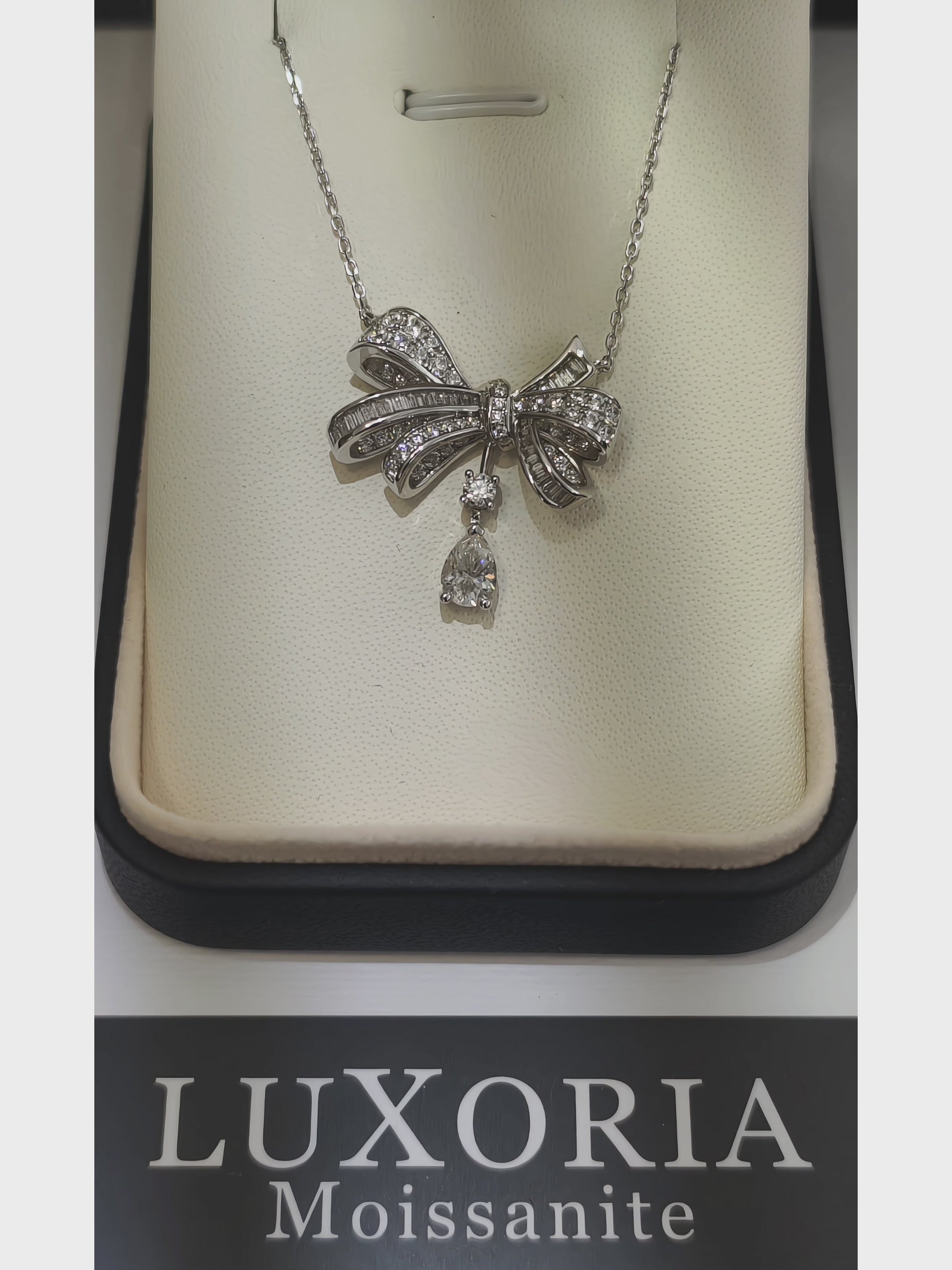 Lace and Lies Noir | Moissanite ogrlica | 91 Moissanite