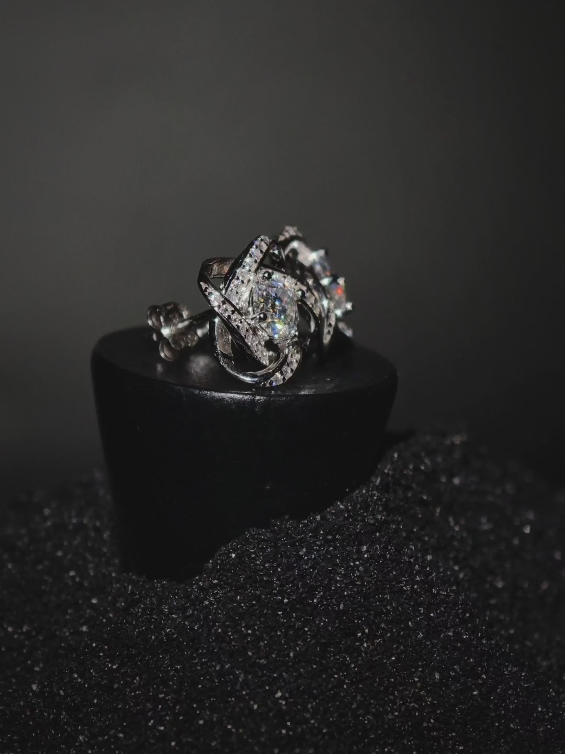 Echo of Eternity Lumière | Moissanite minđuše | 2 Moissanite