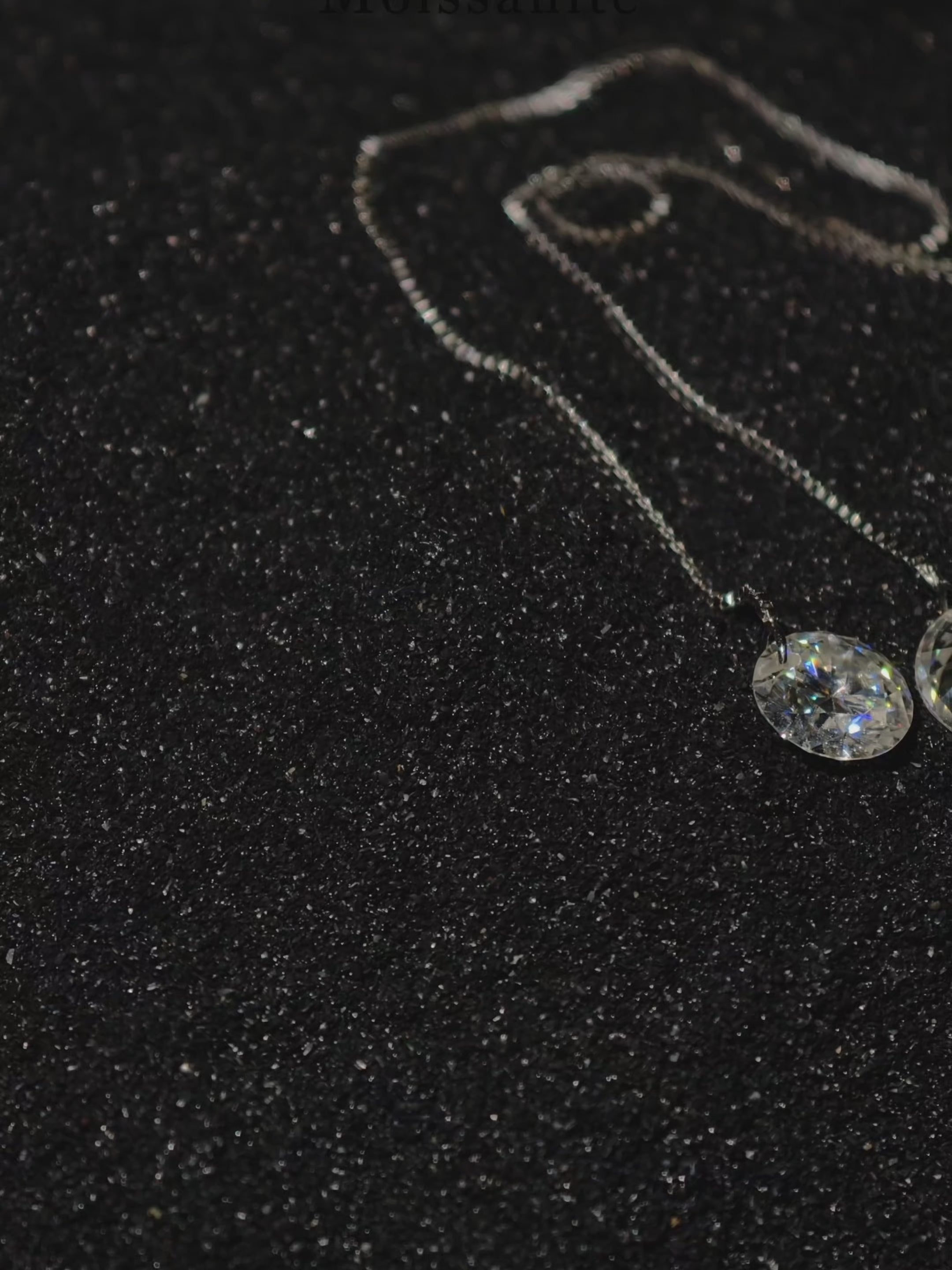 Opium Drops Noir | Moissanite minđuše | 2 * 2 ct Moissanite