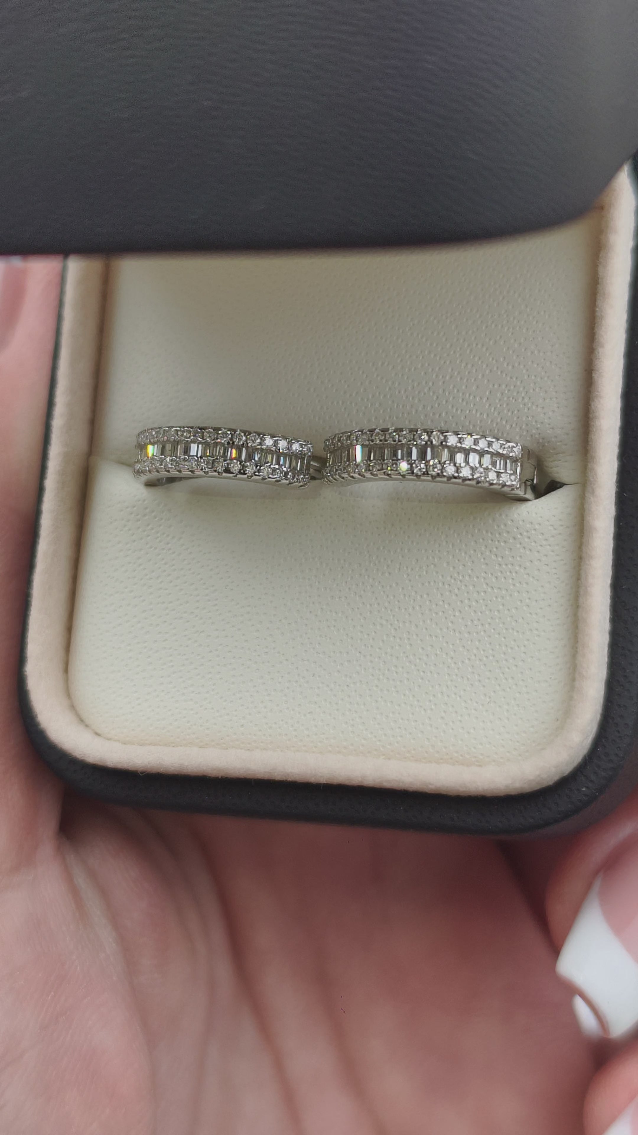 Flawless Alibi Noir | Moissanite minđuše | 98 Moissanite