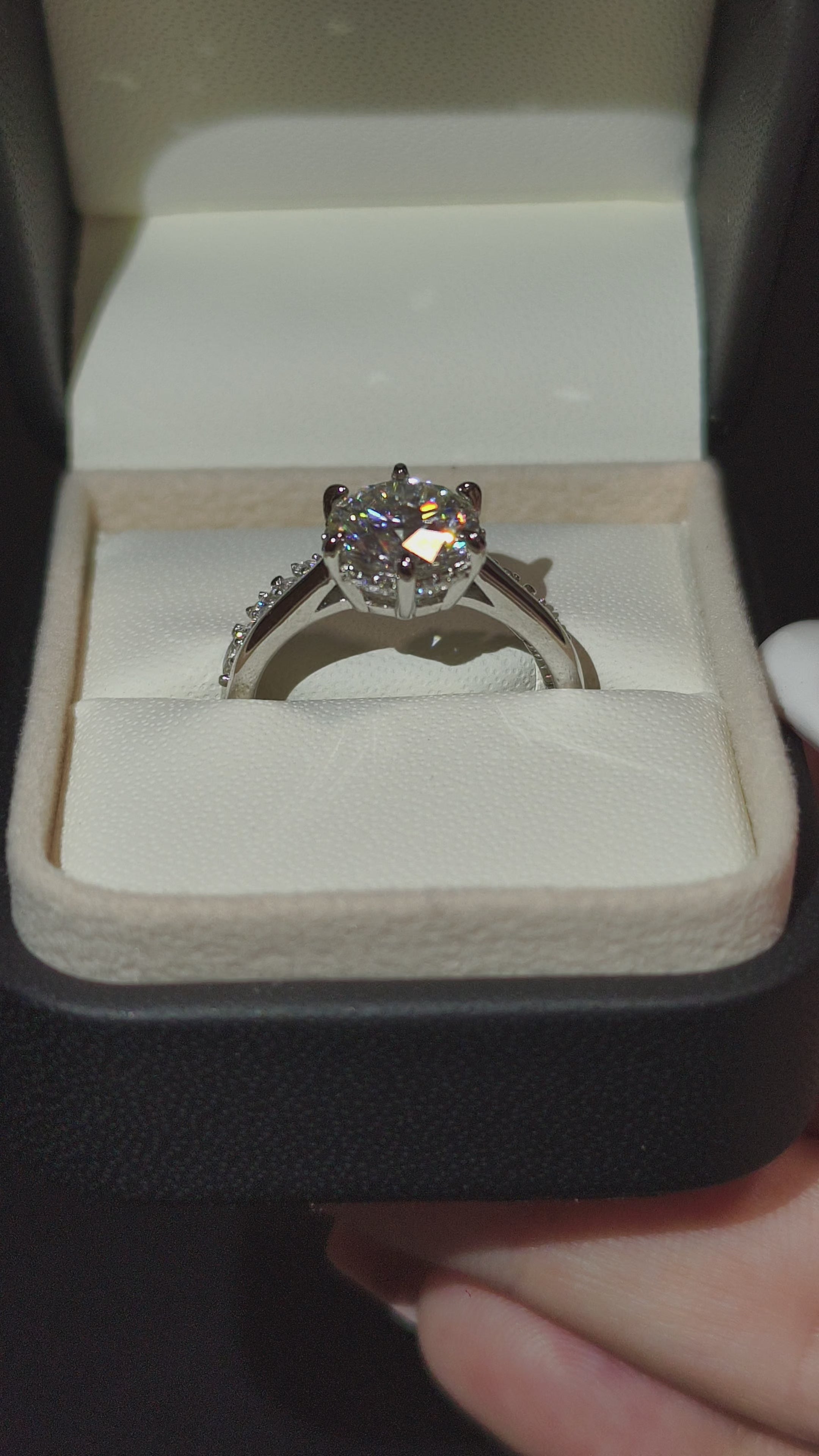 Noir | Femme Fatale | Prsten | 41 Moissanite