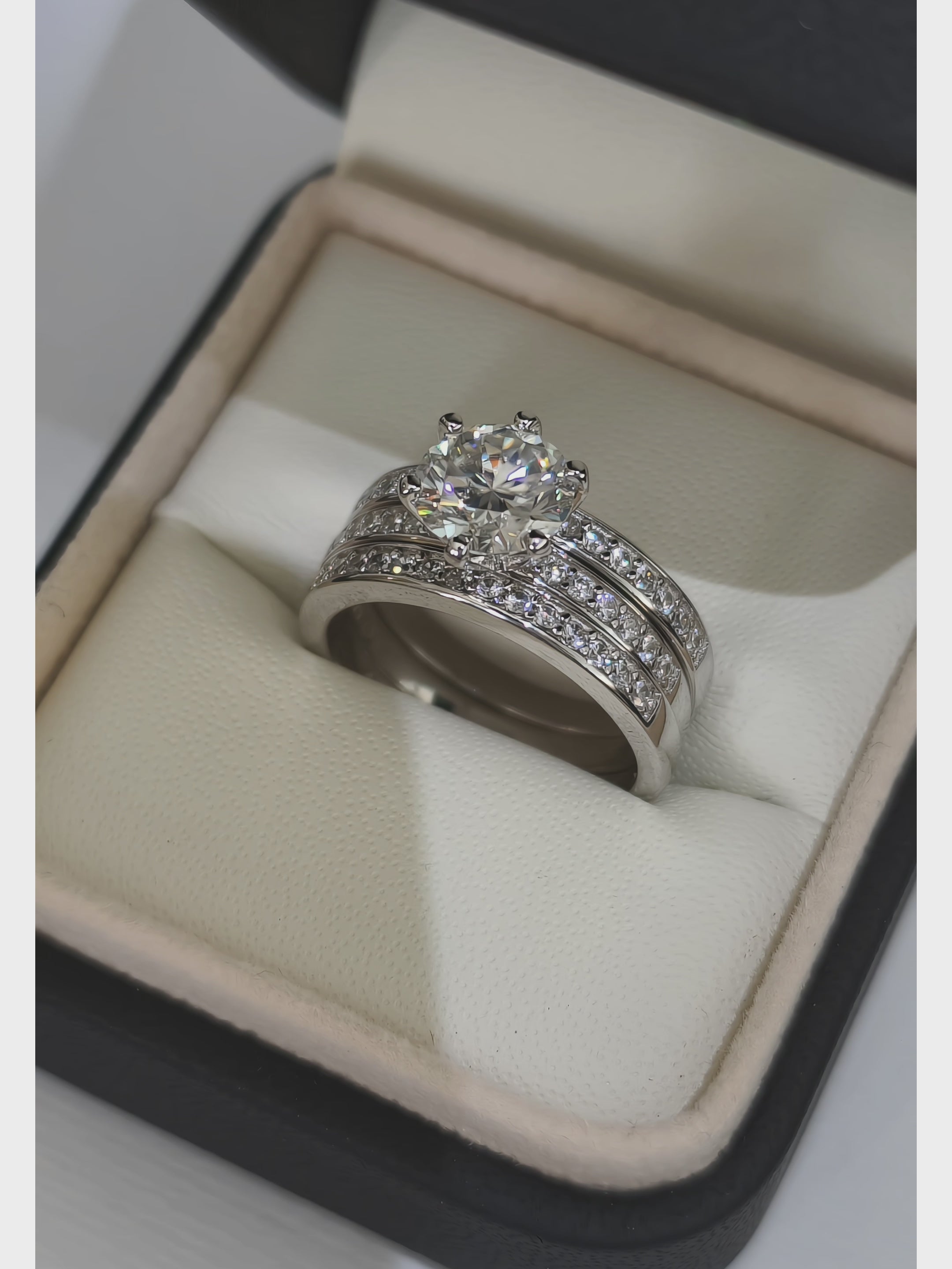 Mistress Solitaire Noir | Moissanite prsten | 2 ct Moissanite