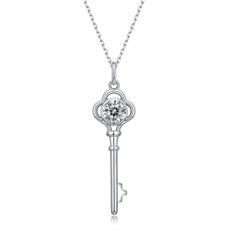 The Boudoir Key Moissanite ogrlica – prednji pogled